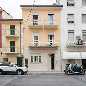 Casa Arsella 3*, Viareggio Italien